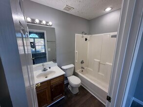 3361 Tyler Ct in Lexington, KY - Building Photo - Building Photo