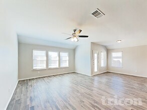 345 Brandywine Ct, Unit F203 in Royse City, TX - Building Photo - Building Photo