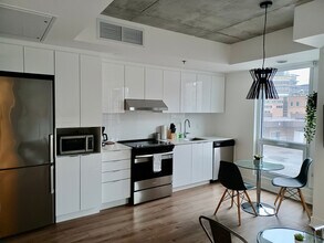 1659 Rue Saint-Christophe in Montréal, QC - Building Photo - Building Photo