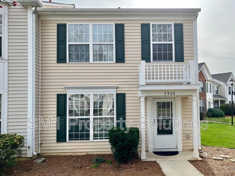 3928 Elizabeth Glen Way in Jamestown, NC - Building Photo