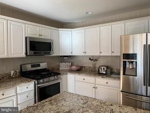 110 Canterbury Ln in Blue Bell, PA - Building Photo - Building Photo