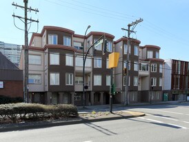 Noble House in Vancouver, BC - Building Photo