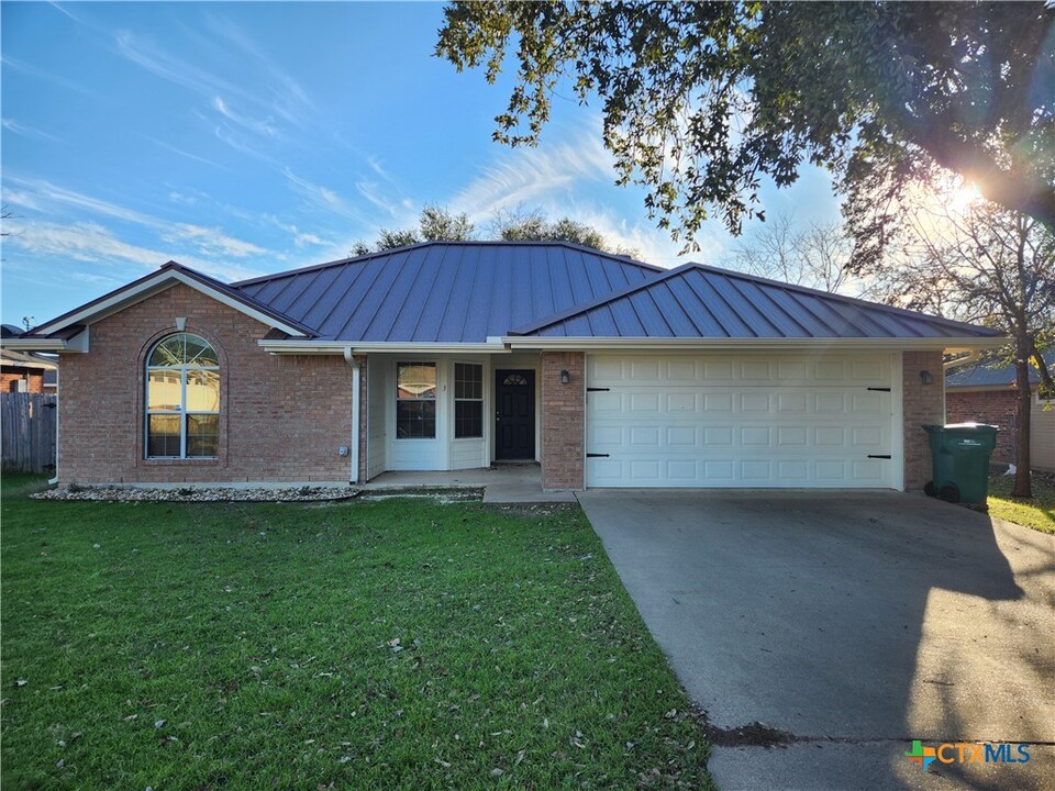 3 Buttercup Loop in Belton, TX - Building Photo