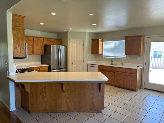1127 Stoney Creek Rd in Paso Robles, CA - Building Photo - Building Photo