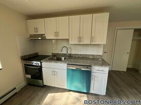 15 Chester St in Cambridge, MA - Building Photo