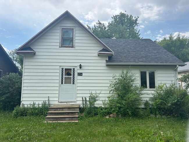 property at 214 1st St S
