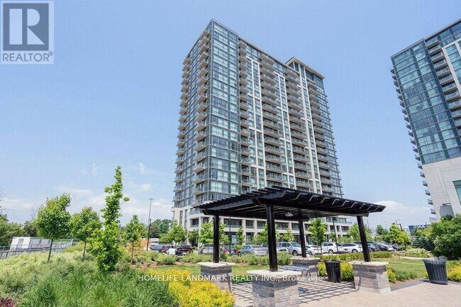 349 Rathburn Rd W in Mississauga, ON - Building Photo - Building Photo