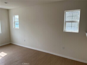 1467 Orange Ave in Long Beach, CA - Building Photo - Building Photo