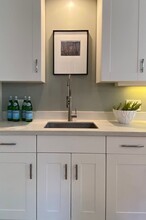 42 Adeline Way in Healdsburg, CA - Foto de edificio - Building Photo