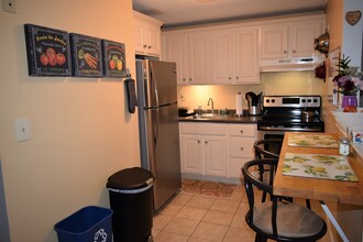 100A Washington Park Dr, Unit #4 in Andover, MA - Foto de edificio - Building Photo