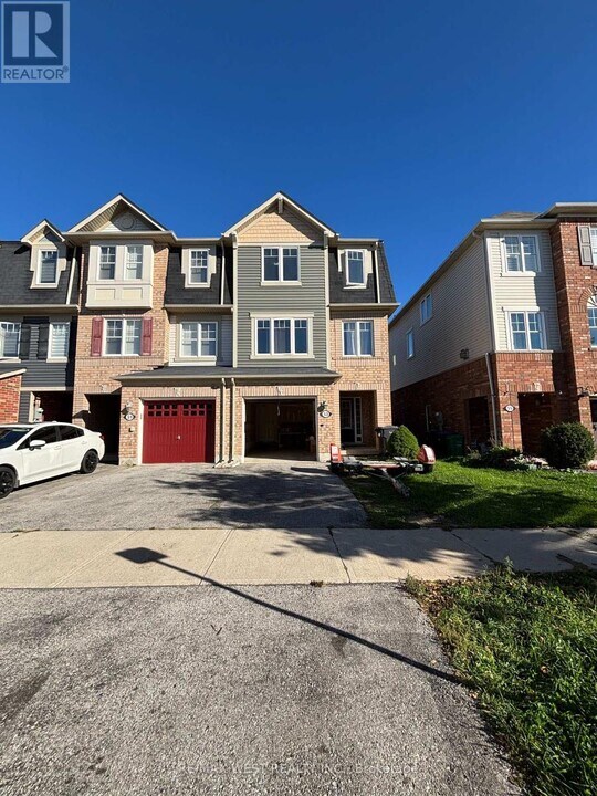53 Bevington Rd in Brampton, ON - Building Photo