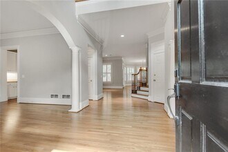 225 High Point Walk NE in Atlanta, GA - Building Photo - Building Photo