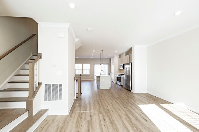 property at 2045 Landon Ln