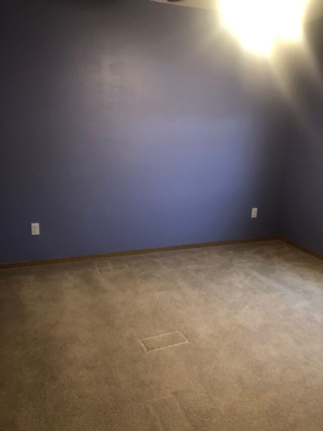 2963 Warbler Way