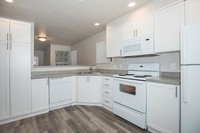 Meridian Green Townhomes in Kent, WA - Building Photo - Building Photo