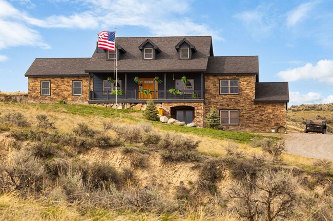 property at 160 Hilltop Vis Lp