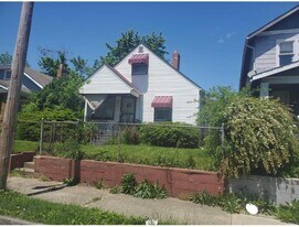 1468 E 26th Ave in Columbus, OH - Building Photo