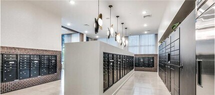 2928 Oak Lawn Ave in Dallas, TX - Building Photo - Building Photo