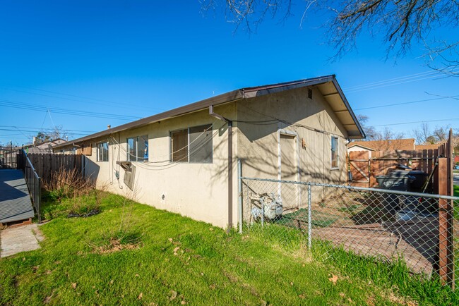 1718 Grand Ave in Sacramento, CA - Building Photo - Building Photo