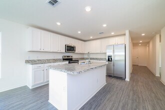 306 Judy Ln in Auburndale, FL - Building Photo - Building Photo