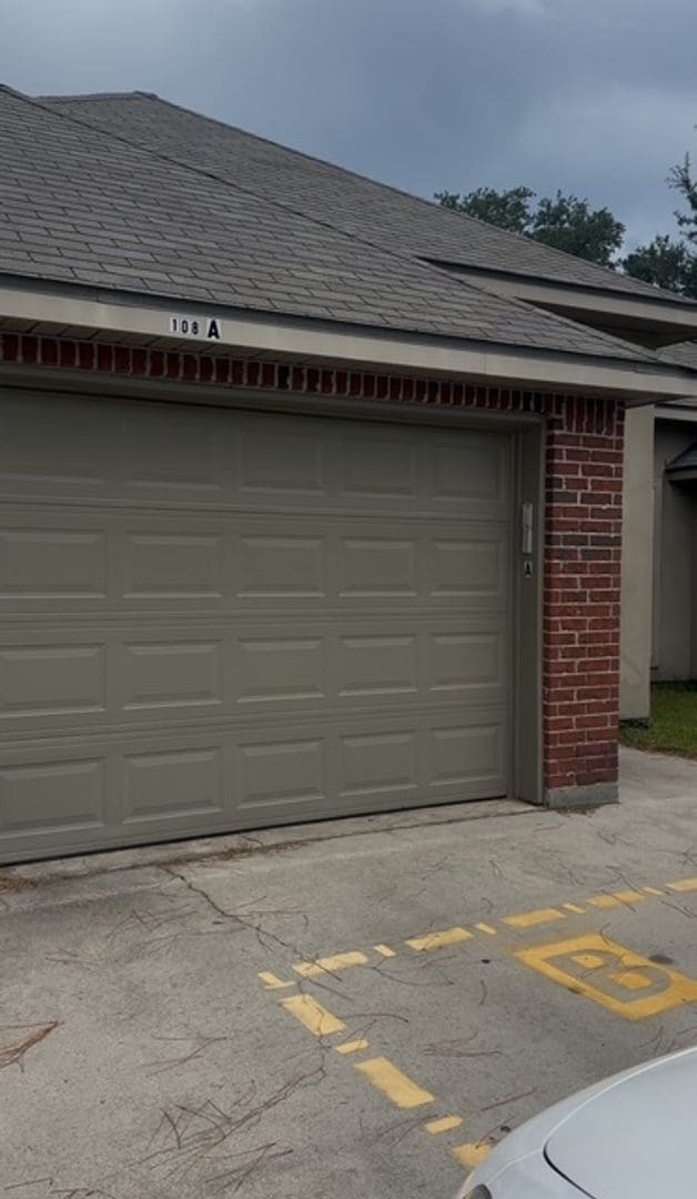 108 Nouveau Ln in Lafayette, LA - Building Photo - Building Photo