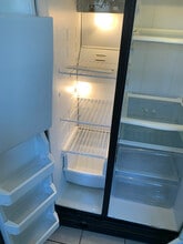 764 Holiday Ln in Des Plaines, IL - Foto de edificio - Building Photo