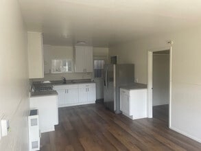 1146 1st St in Los Osos, CA - Building Photo - Building Photo