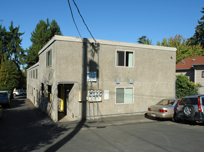 1925 Harris St in Eugene, OR - Building Photo - Building Photo