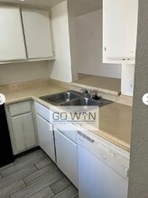 2801 E Marconi Ave in Phoenix, AZ - Building Photo - Building Photo