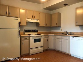 3208 11th Ave S in Great Falls, MT - Building Photo - Building Photo