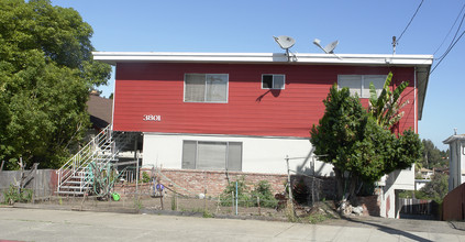 3801 Lincoln Ave in Oakland, CA - Foto de edificio - Building Photo