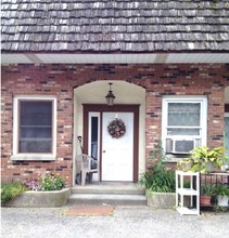 Country Squire in Dover Plains, NY - Building Photo - Building Photo