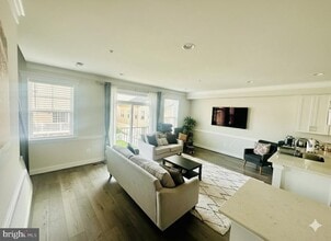 3400 Landing Way in Silver Spring, MD - Building Photo - Building Photo