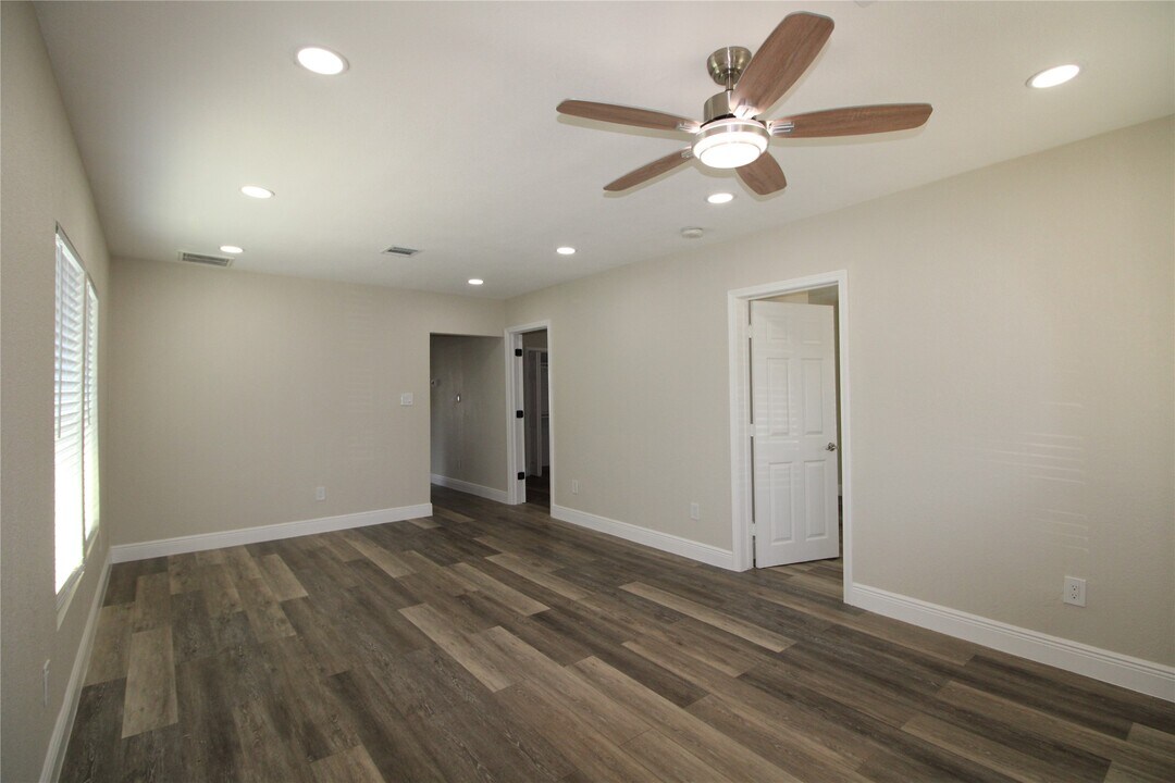 6925 Avenue N in Houston, TX - Building Photo