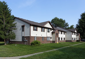 WoodRidge Apartments and Townhomes in Toledo, OH - Building Photo