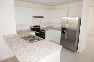 467 Lily Ln in Davenport, FL - Building Photo - Building Photo