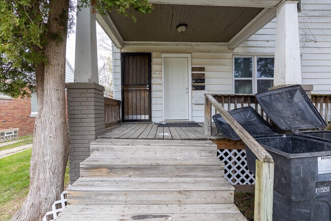 15766 Ferguson St in Detroit, MI - Building Photo - Building Photo