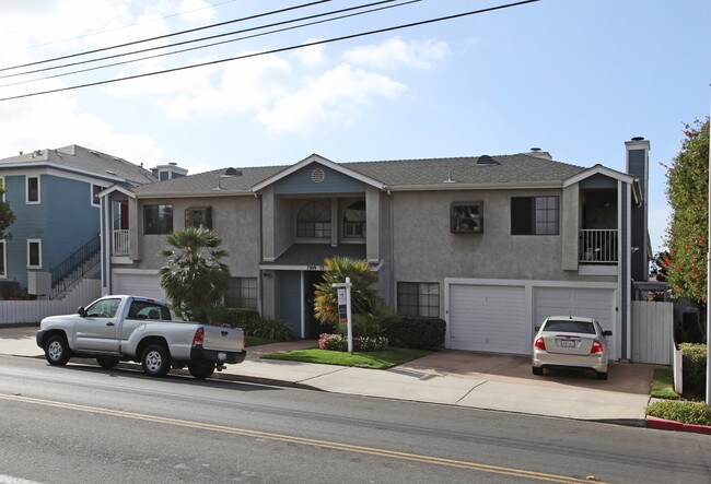 1209-1215 Robinson Ave in San Diego, CA - Building Photo - Building Photo