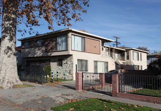 3012 Alsace Ave in Los Angeles, CA - Foto de edificio - Building Photo