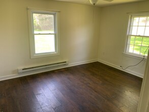 3644 Bedminster Rd in Ottsville, PA - Building Photo - Building Photo