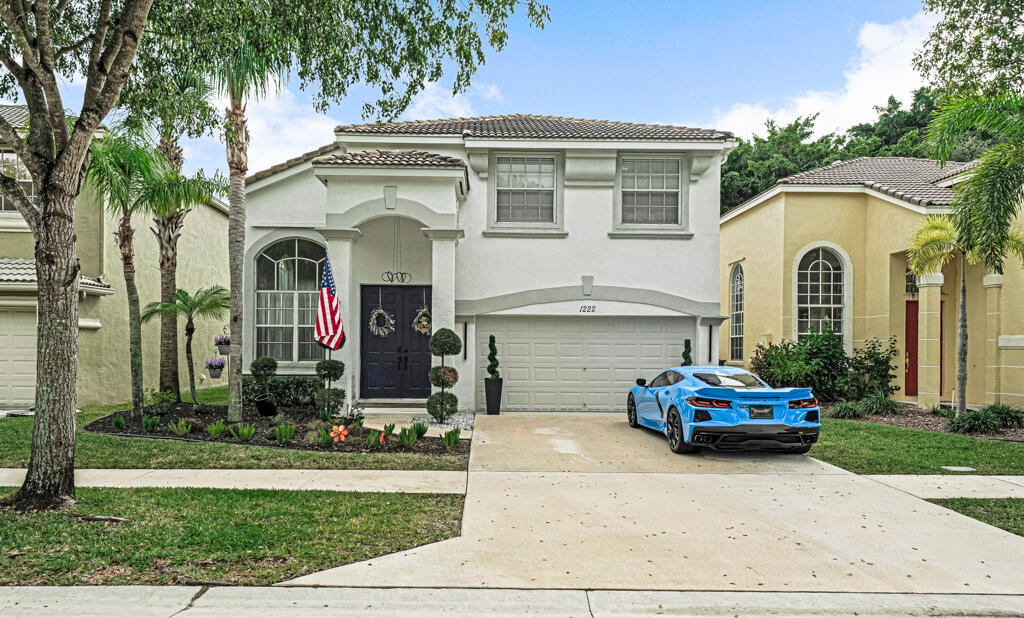 1222 Oakwater Dr in Royal Palm Beach, FL - Building Photo