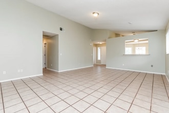 13039 Baltimore Woods Ln in Orlando, FL - Foto de edificio - Building Photo