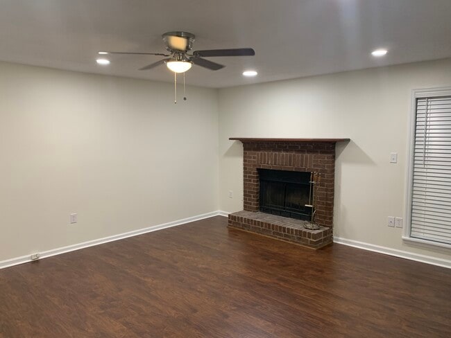 7150 Winery Ln in Charlotte, NC - Building Photo - Building Photo