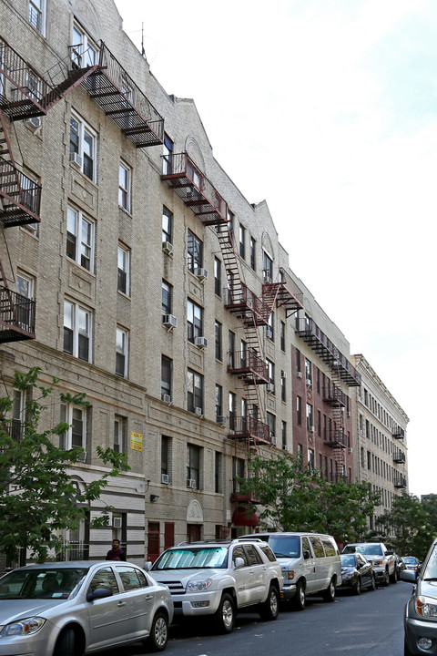 652-660 W 160th St in New York, NY - Building Photo