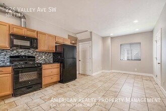 226 Valley Ave SW in Grand Rapids, MI - Building Photo - Building Photo