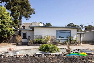 1001 David Ave in Pacific Grove, CA - Building Photo - Building Photo