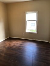 167 Union Ave, Unit 167 in Bridgeport, CT - Building Photo - Building Photo