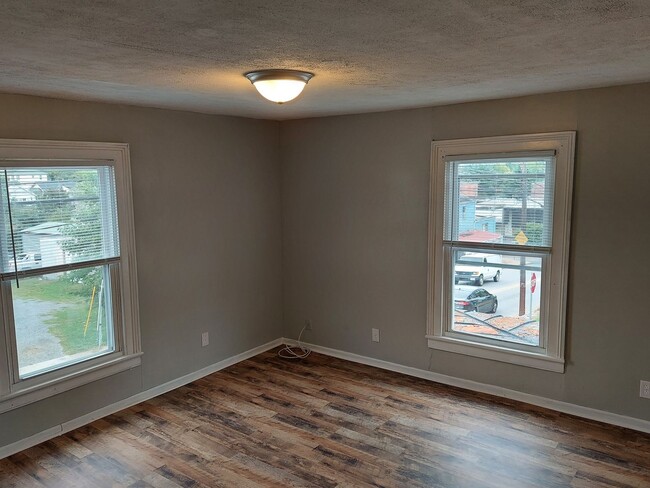 607 Winthrop St in Staunton, VA - Building Photo - Building Photo