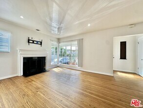 1206 Greenacre Ave in West Hollywood, CA - Building Photo - Building Photo