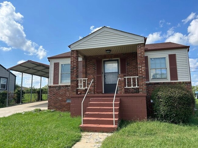 2310 Hammonds Ave NW in Huntsville, AL - Building Photo - Building Photo